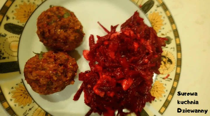 Surowa kuchnia Dziewanny.png